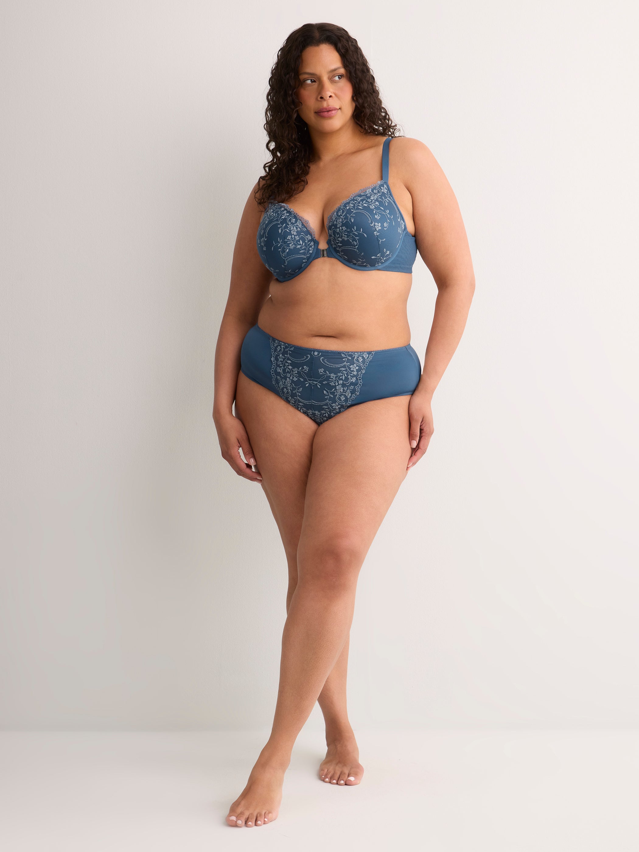 Blue Underwire Plunge Bra with Magnetic Front Closure - Déesse Collection