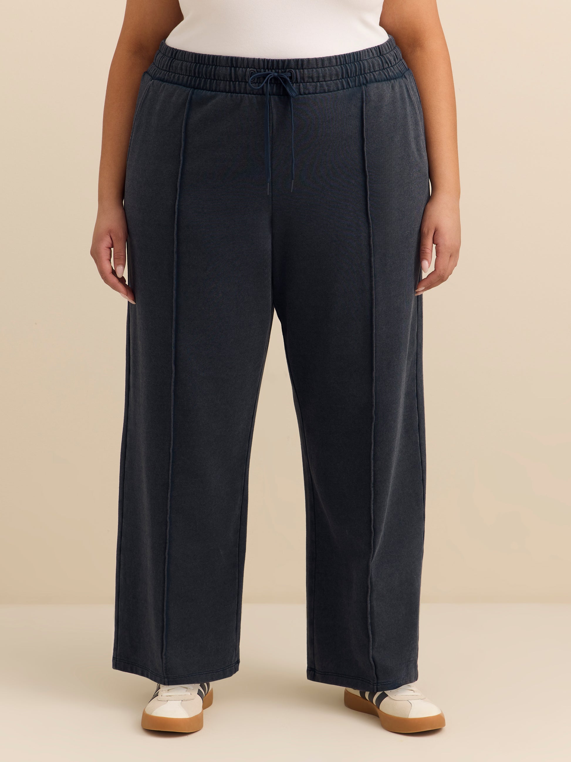 French Terry Wide-Leg Pants with Wash Effect - ActiveZone