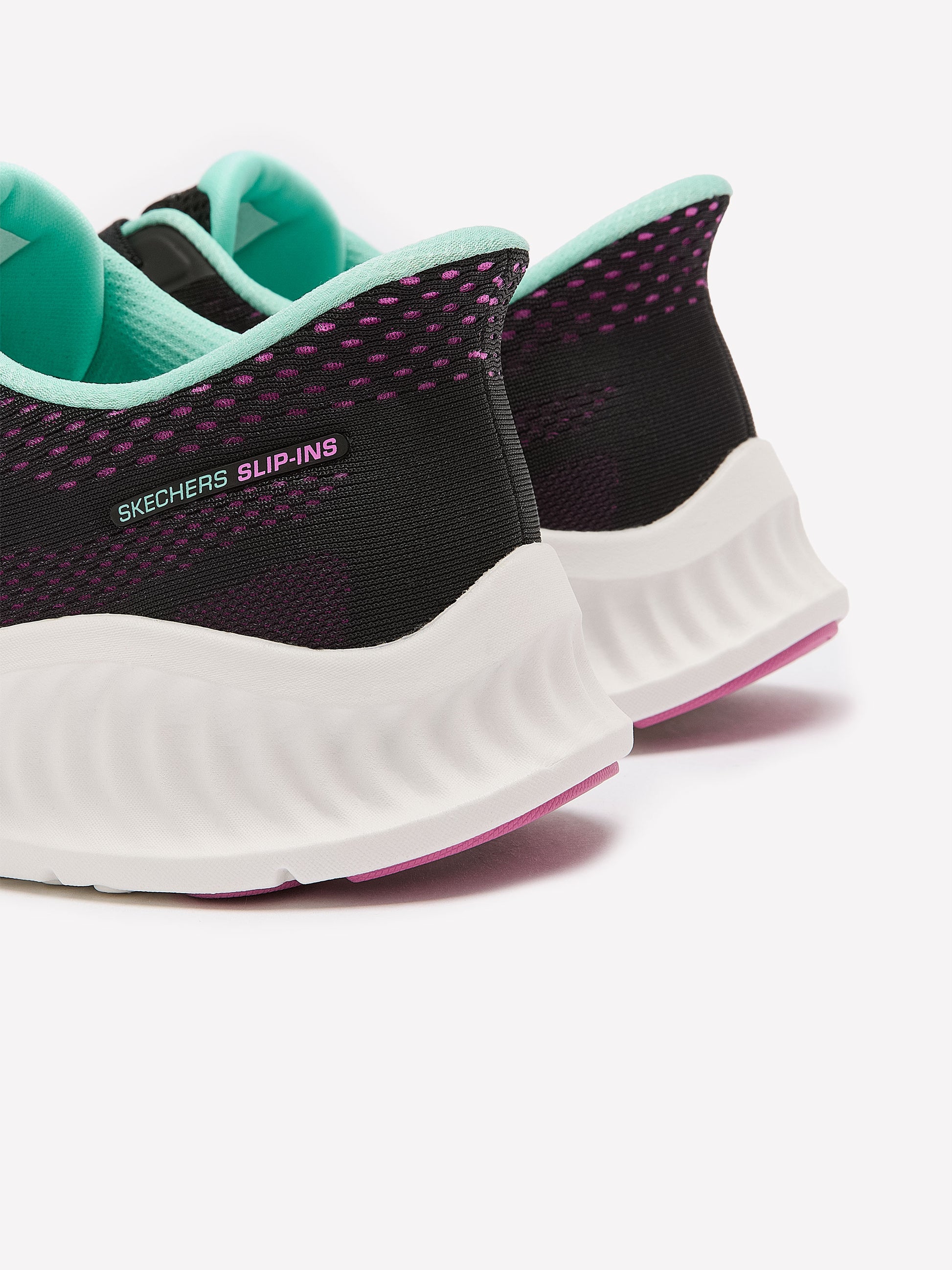 Wide width, Go Walk Slip-On Mesh Shoe - Skechers