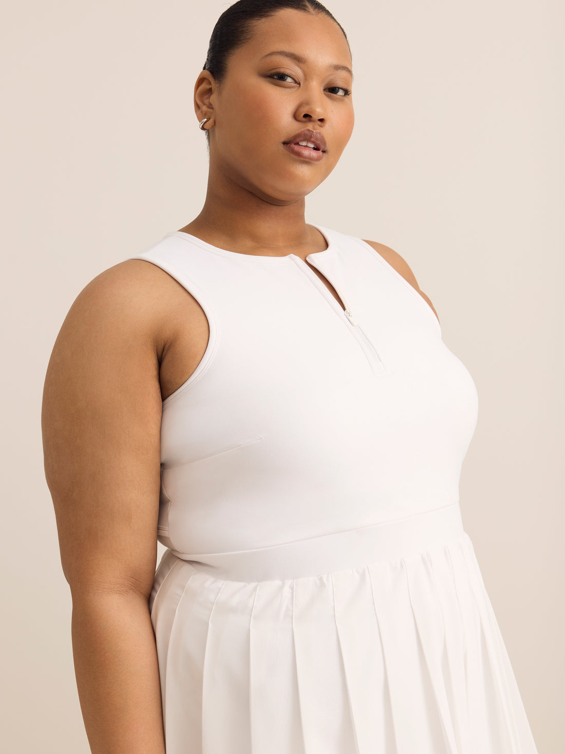 Active Zone plus size pleated tennis dress with open back – Penningtons