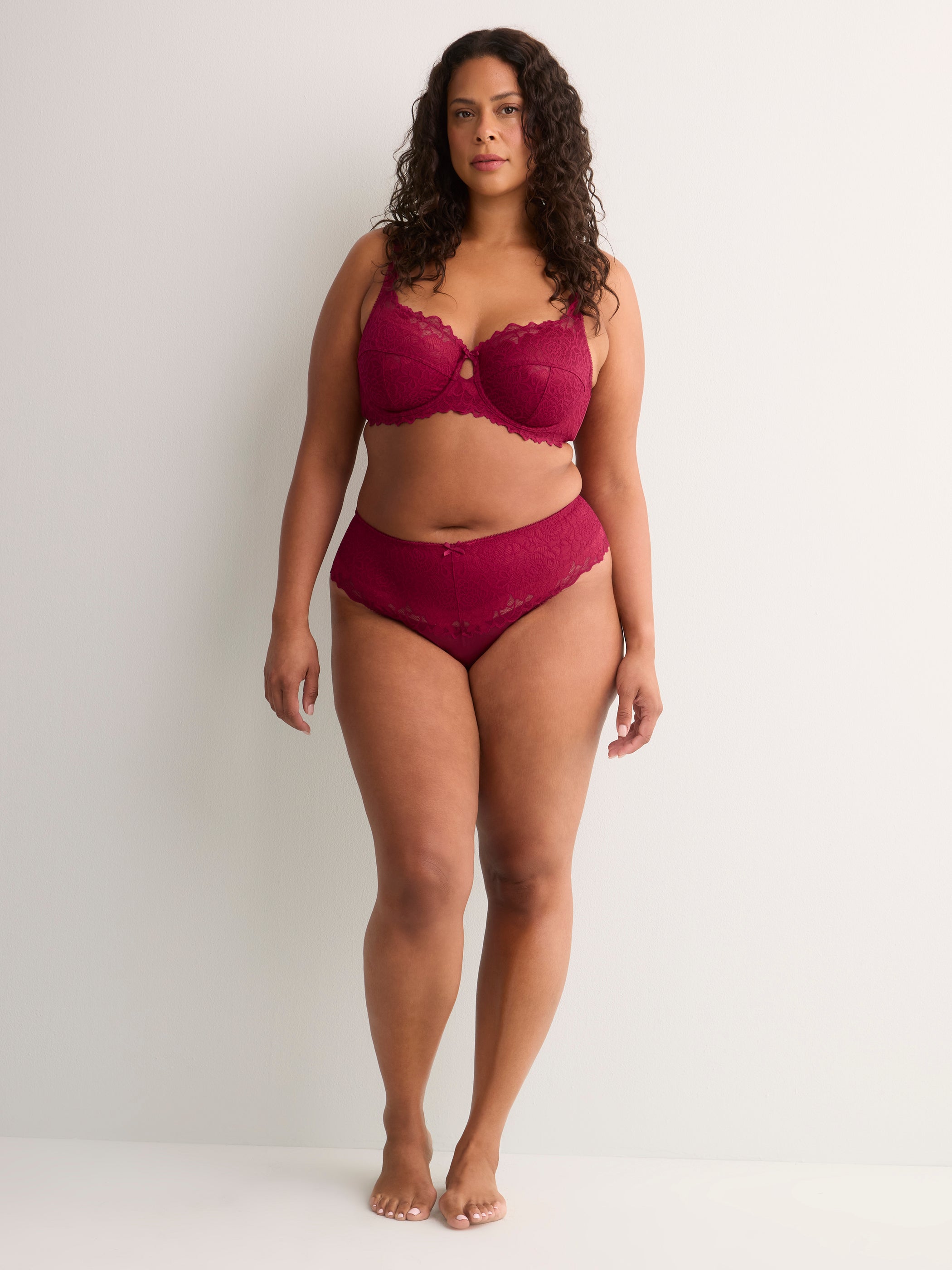 Red Lace Unlined T-Cup Underwire Bra - Déesse