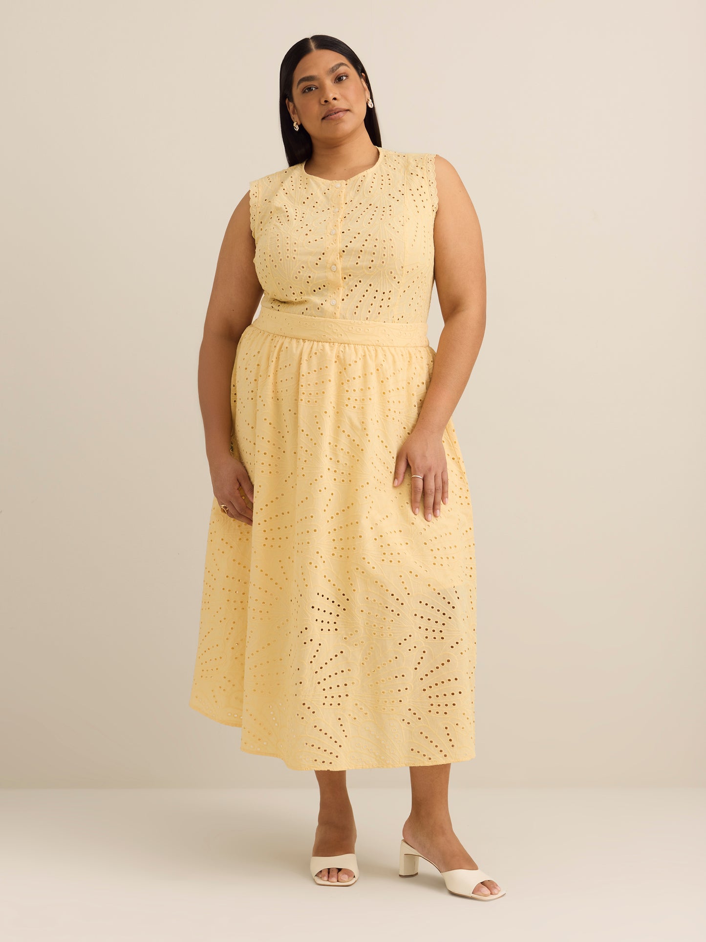 Sleeveless Buttoned Down Eyelet Blouse