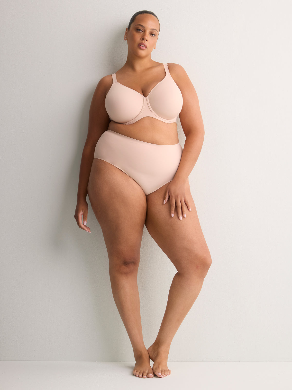 Essential Microfibre Lightly Padded Underwire T-Shirt Bra - tiVOGLIO