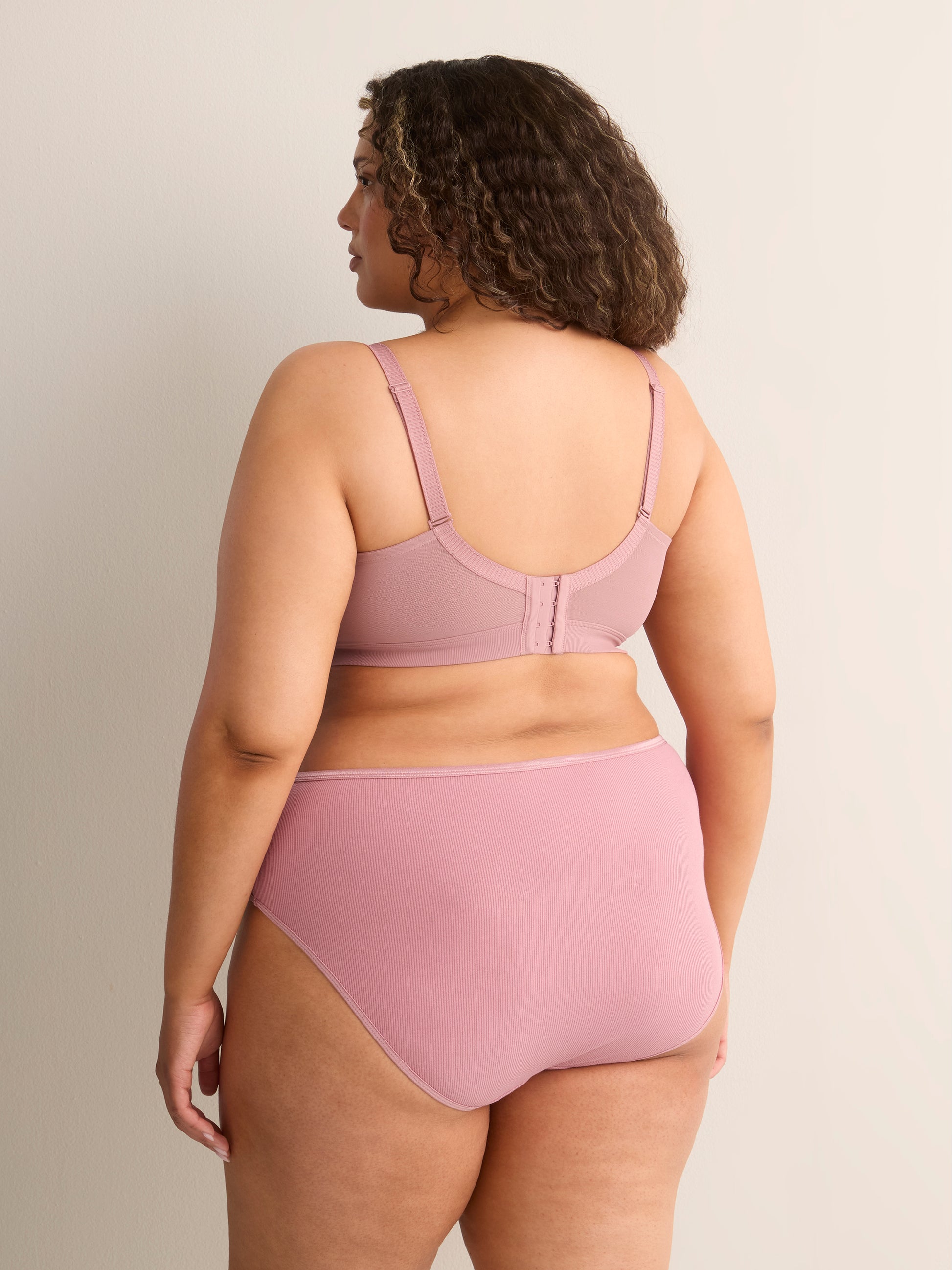 Wireless Rose Padded Textured Lounge Bra - Déesse Collection