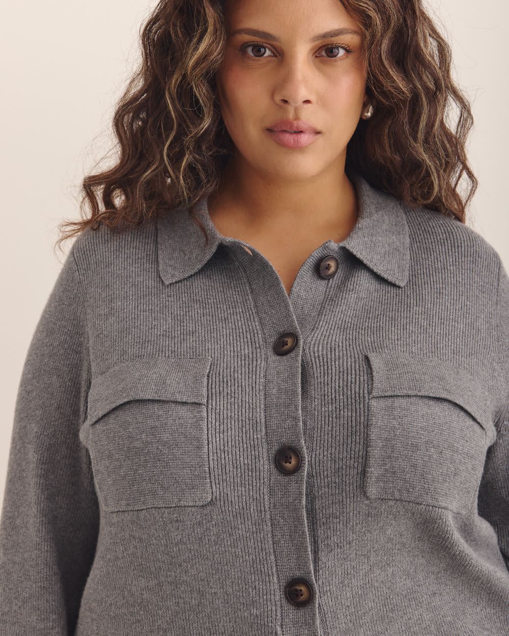 Cardigan boutonné à  col polo, tissu responsable