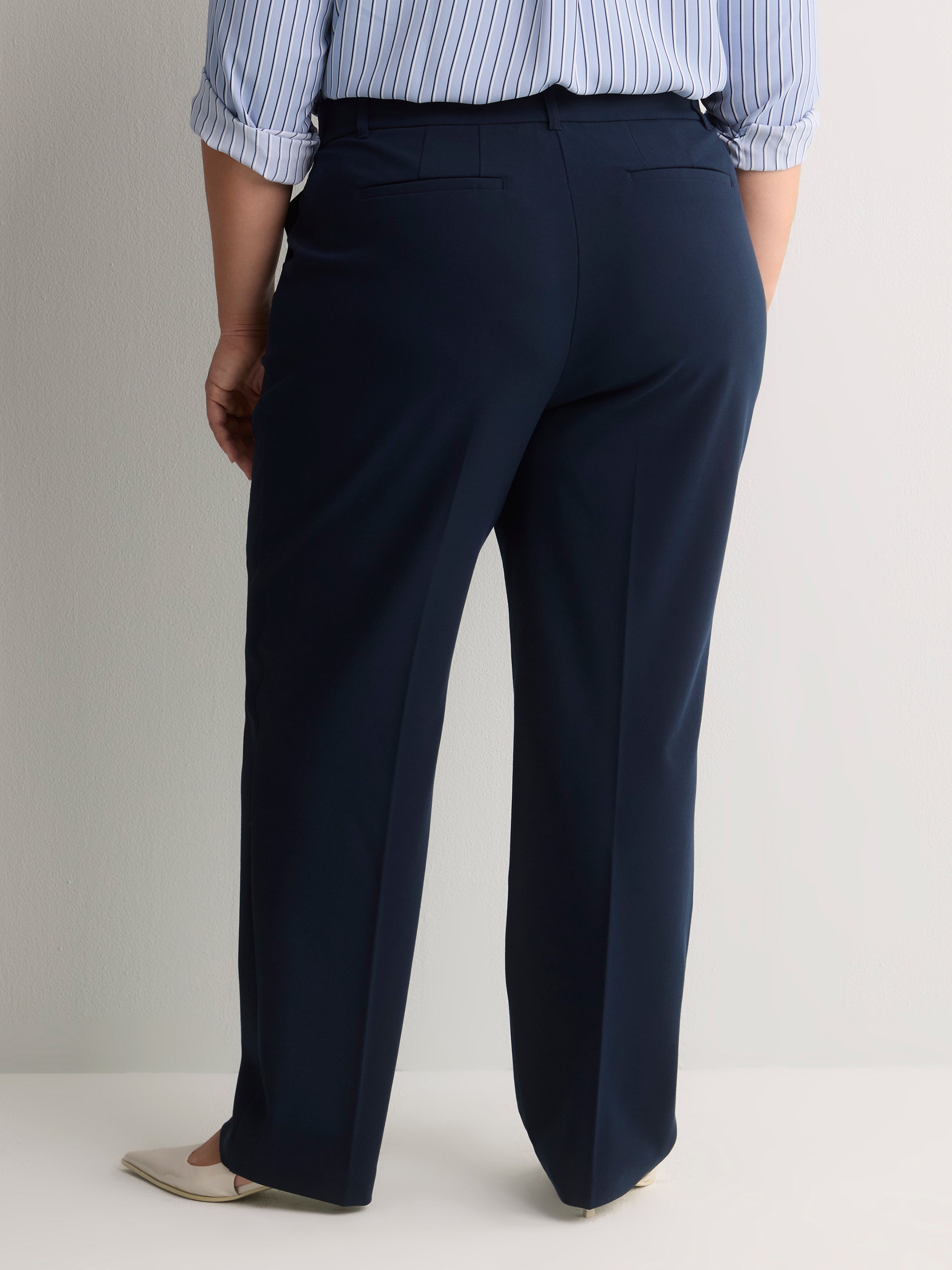 Navy Curvy Straight-Leg Savvy II Pant