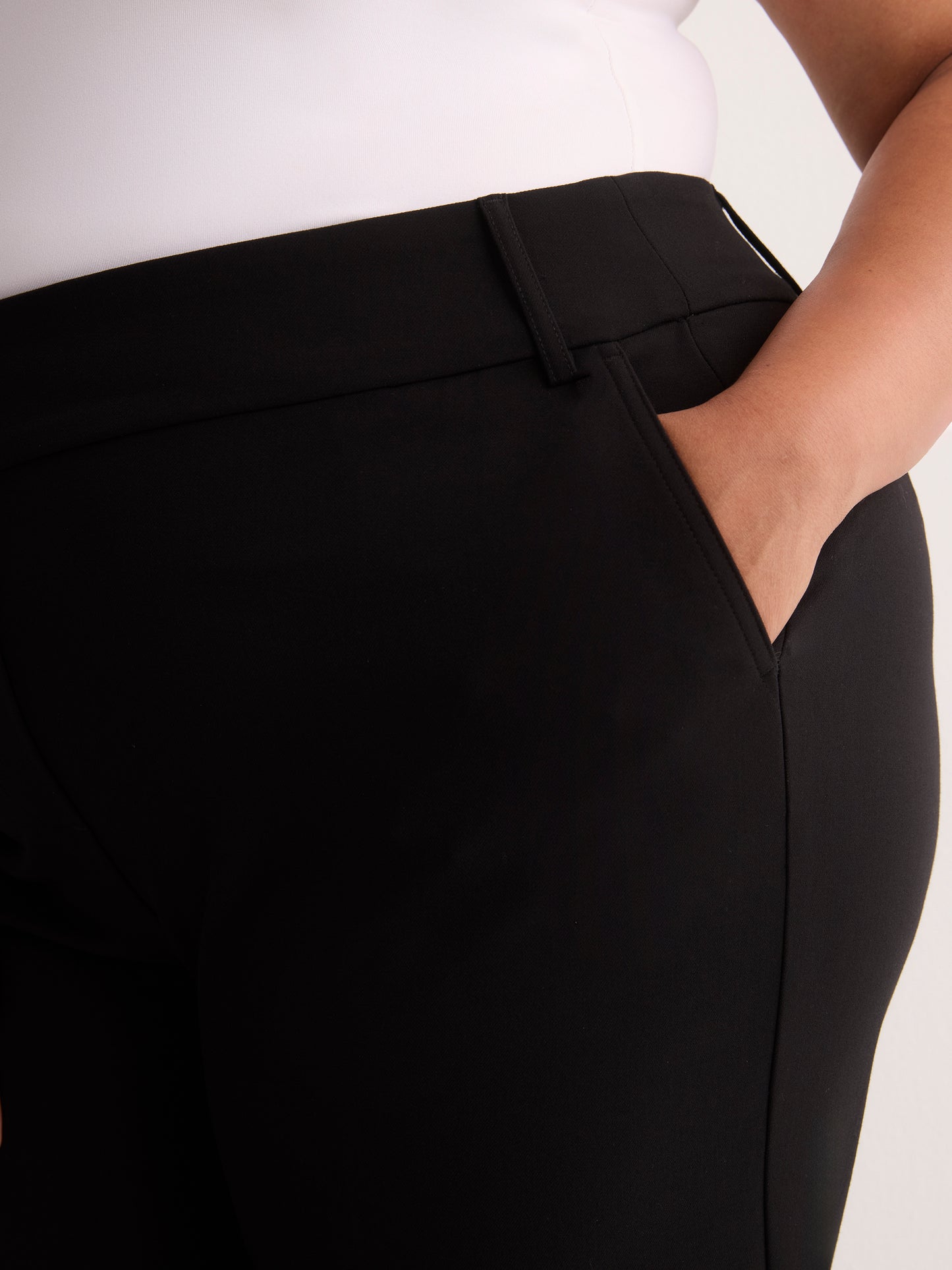 Straight-Leg Savvy II Pant