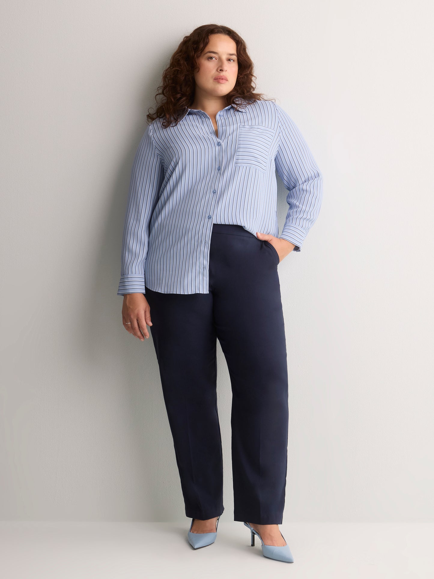 Petite, Navy Savvy-Fit Straight-Leg Pant - PENN. Essentials
