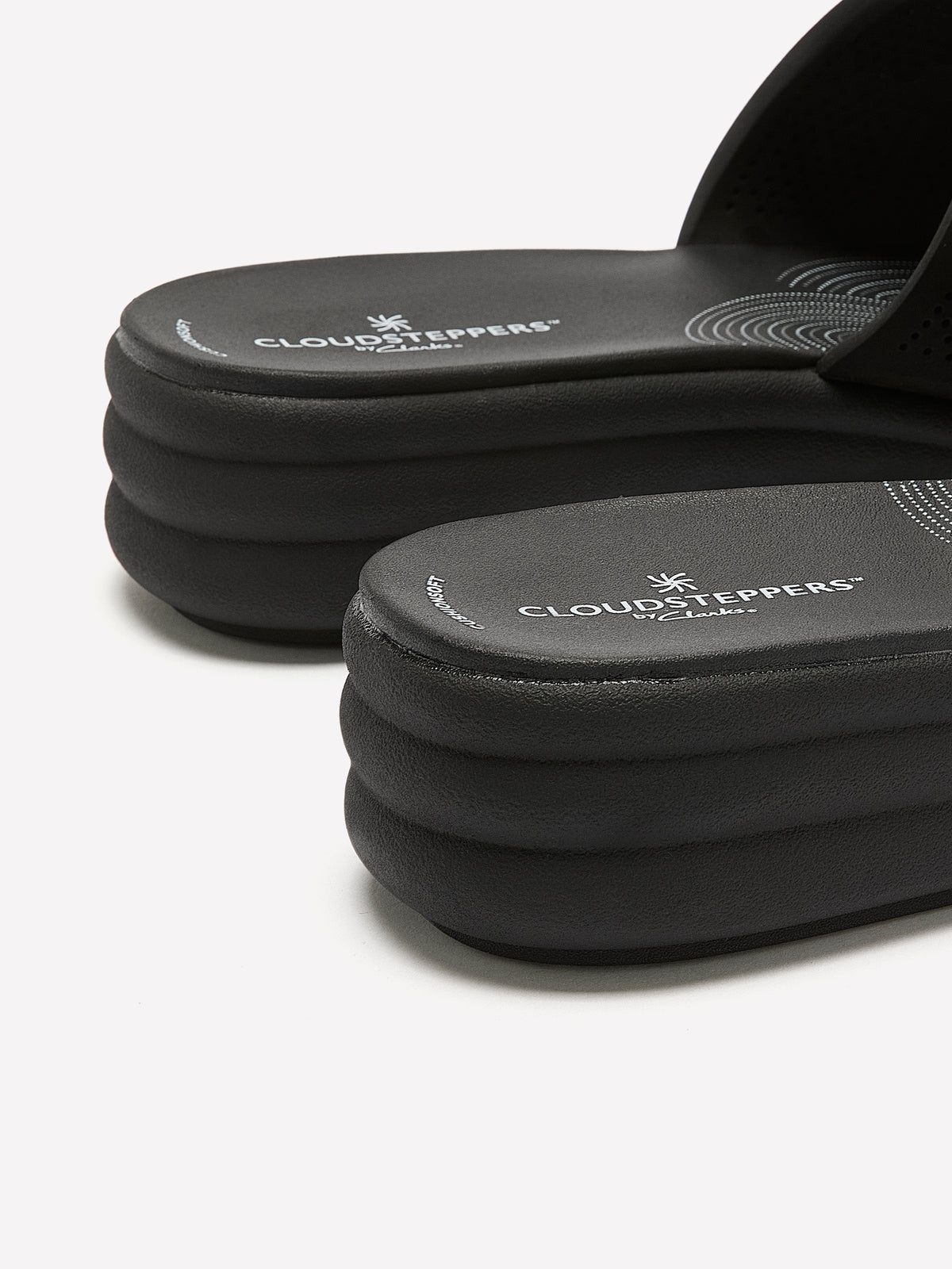 Wide Width, Black Drift Twist One-Band Slip-On Sandal - Clarks