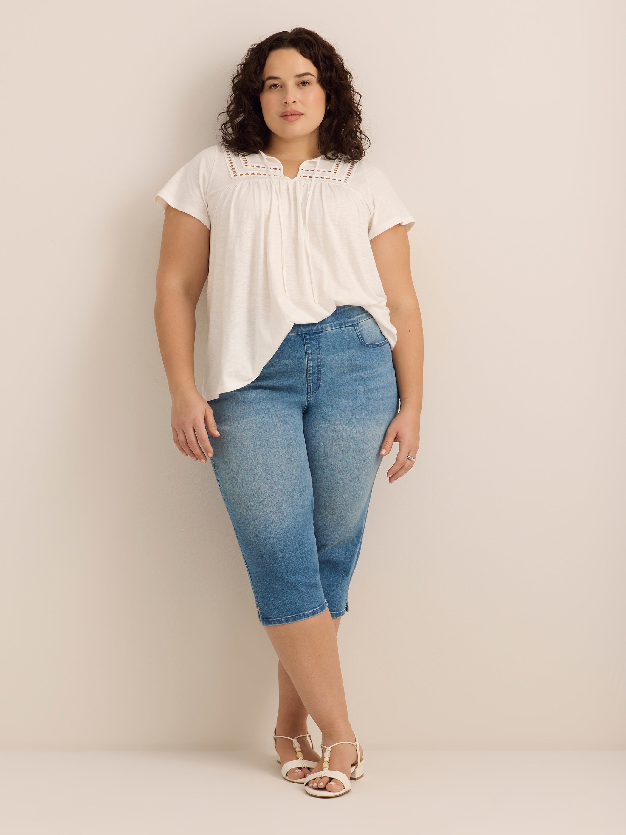 Slight Swing-Fit Crochet-Insert Top