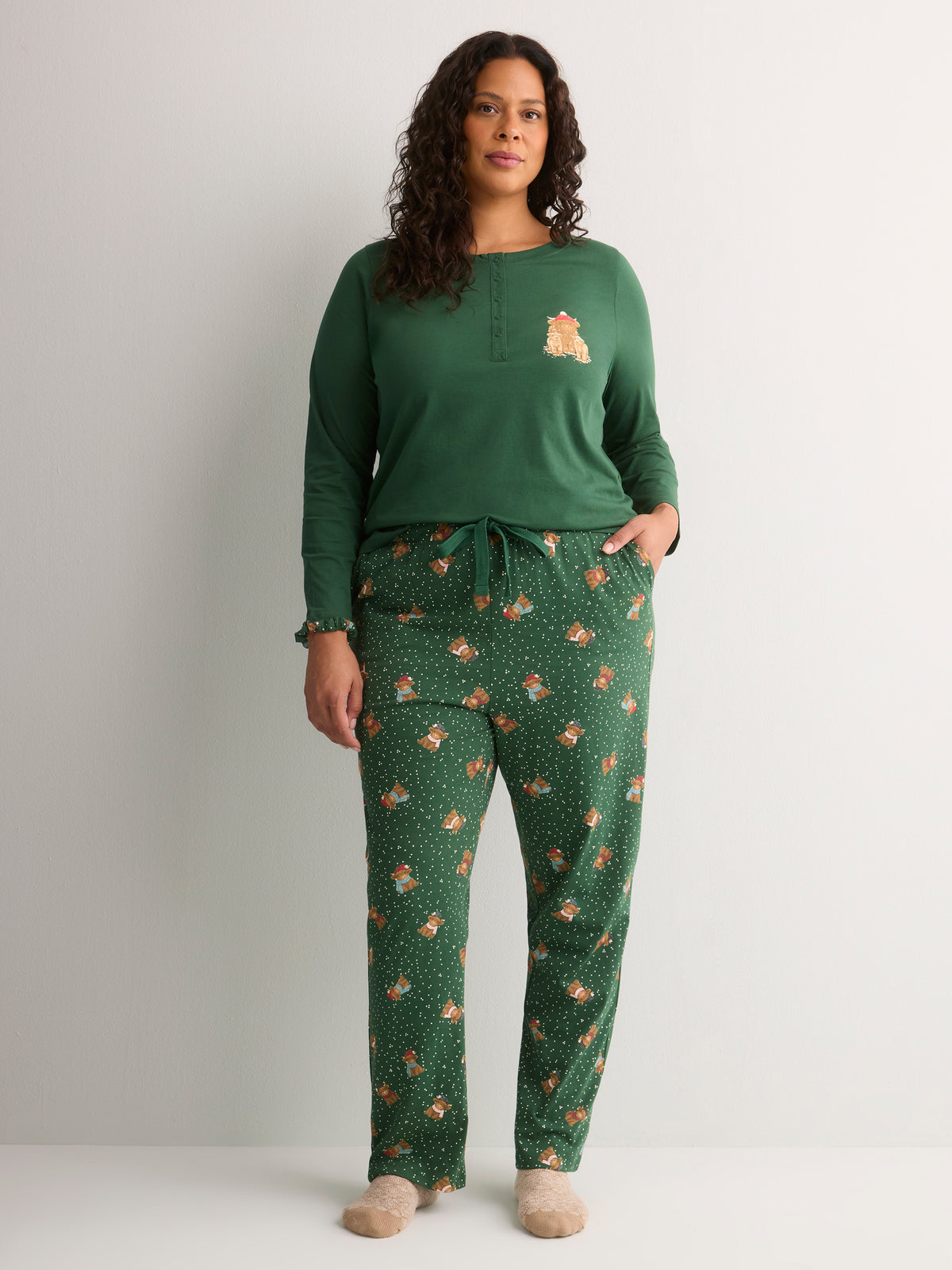 Green Snow Cow Henley Tee and Straight Pant Pyjama Set - tiVOGLIO