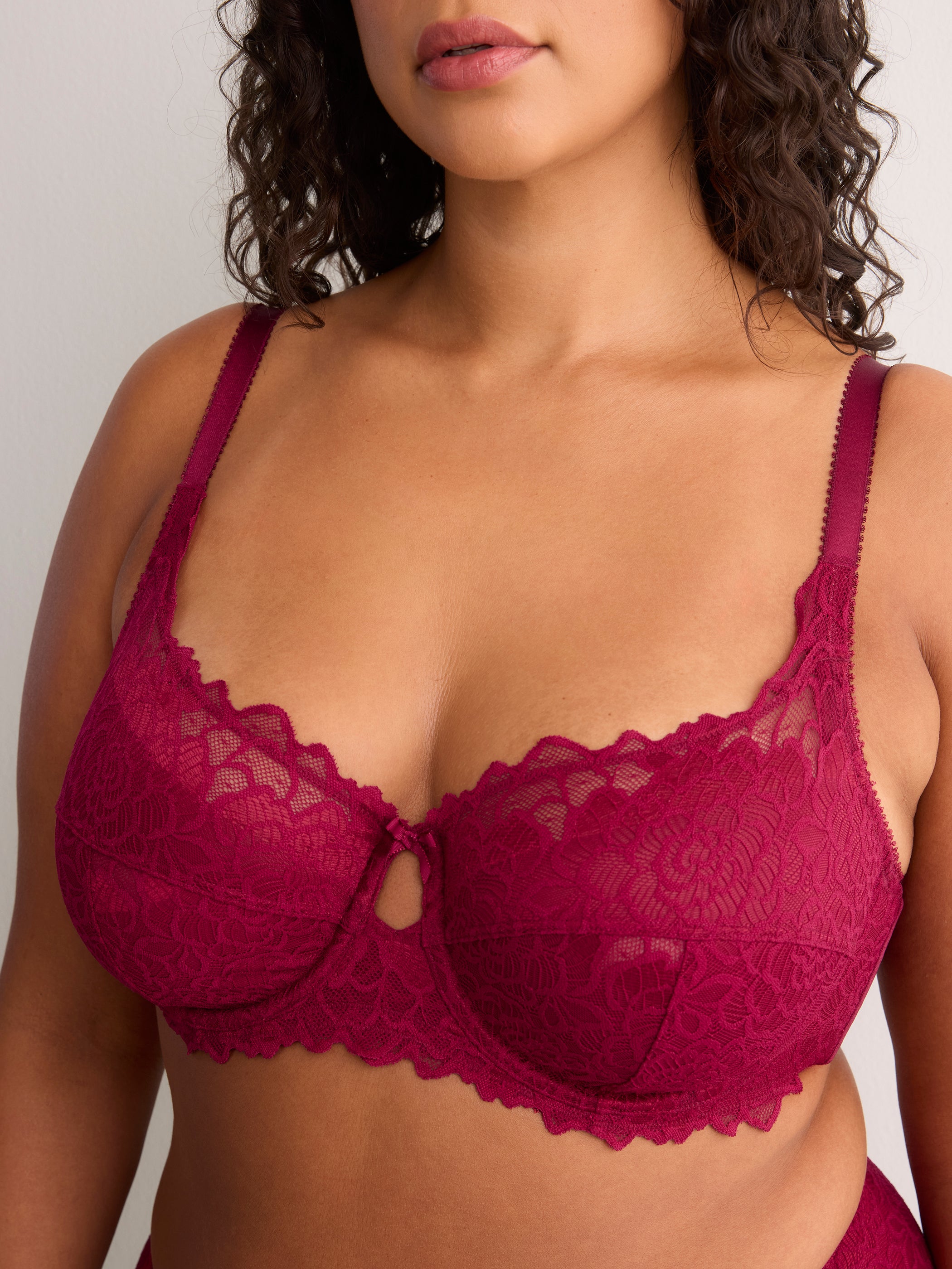 Red Lace Unlined T-Cup Underwire Bra - Déesse