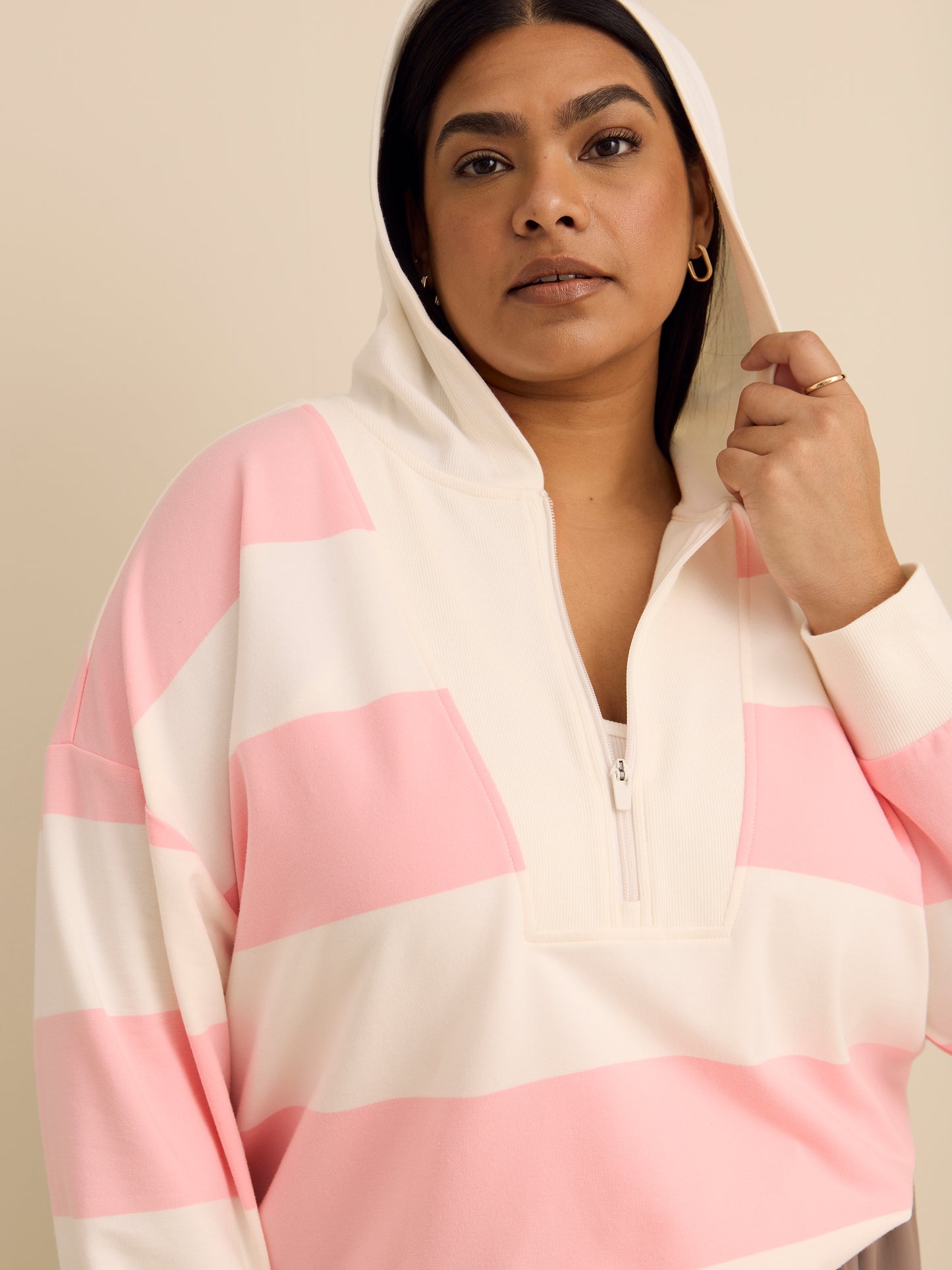 Long Pull-Over Sweatshirt with Hood - Active Zone