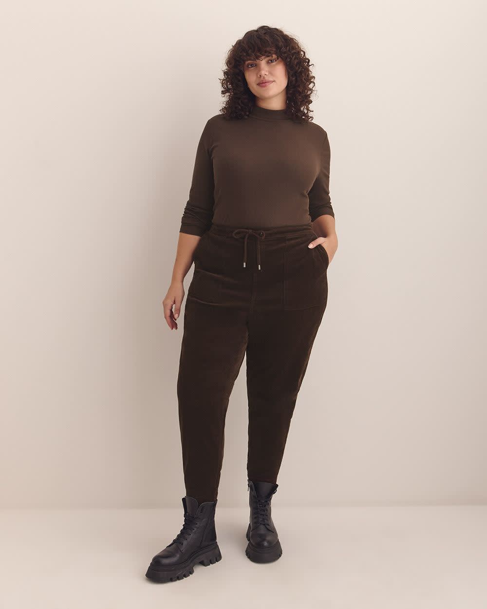 Pantalon de jogging en velours côtelé à  jambe fuselée