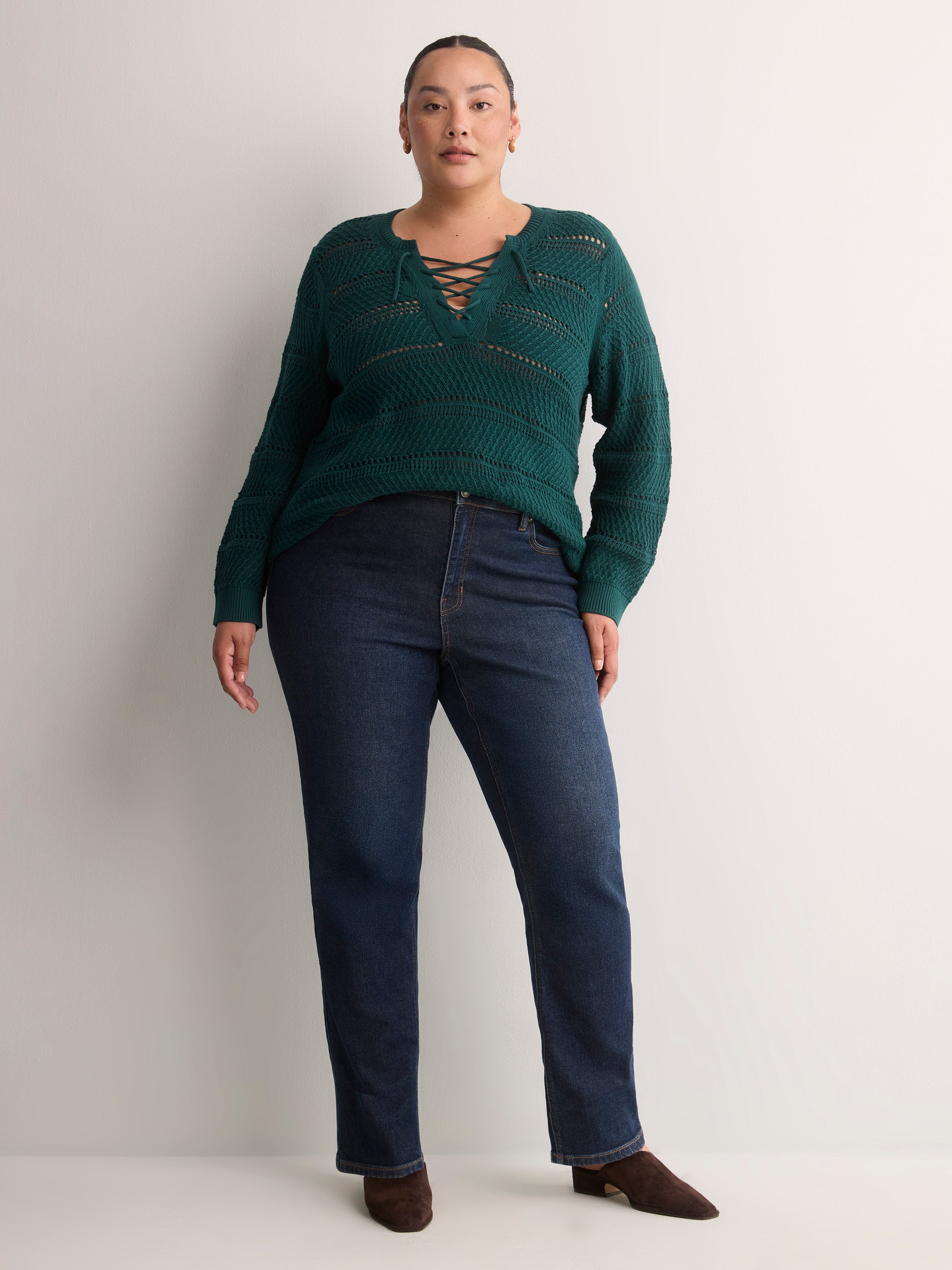 Straight Lace-Up Crew Neck Combed Knit Sweater