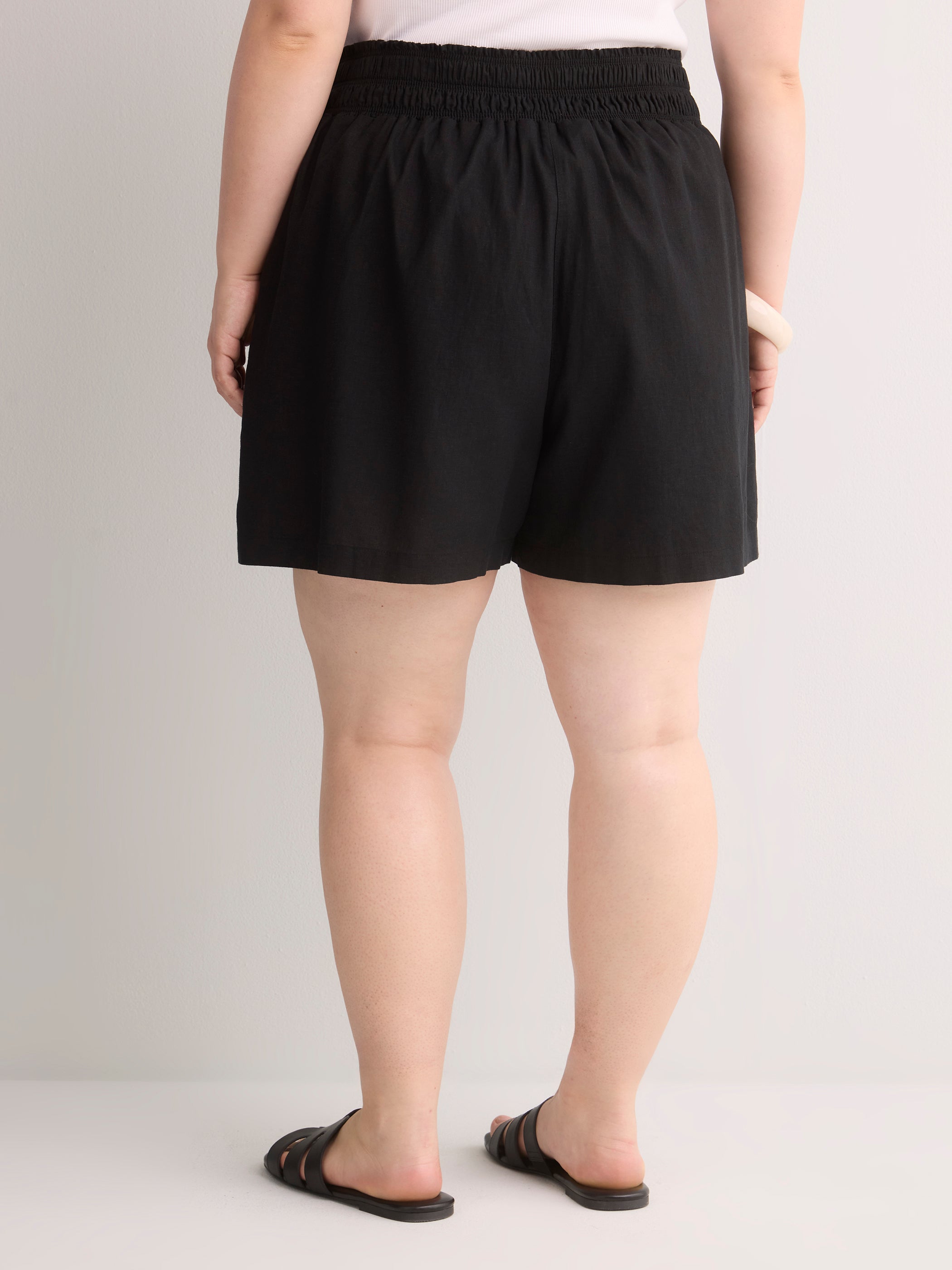 Linen Blend Pull-On Short