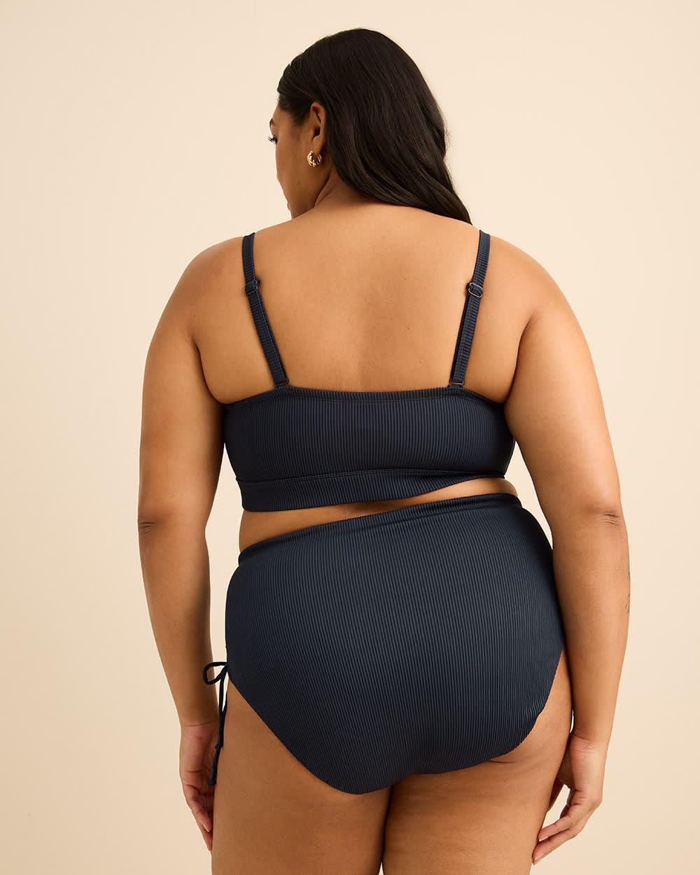 Haut de bikini court avec cordon et oeillets