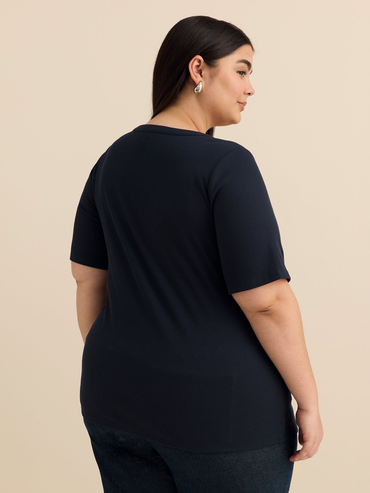 Haut à manches coude avec encolure lacée