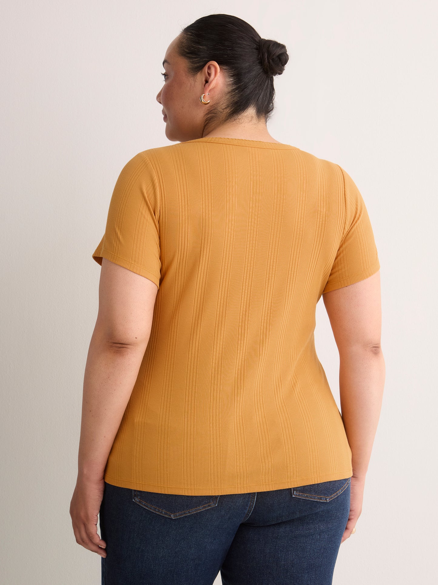 Ribbed Knit Fitted Short-Sleeve T-Shirt