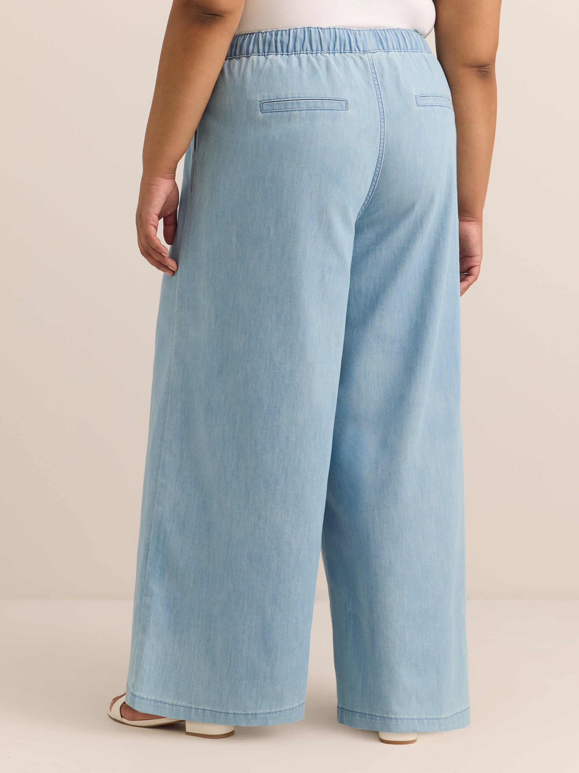 High-Rise Palazzo-Leg Pull-On Denim Pant - d/C JEANS