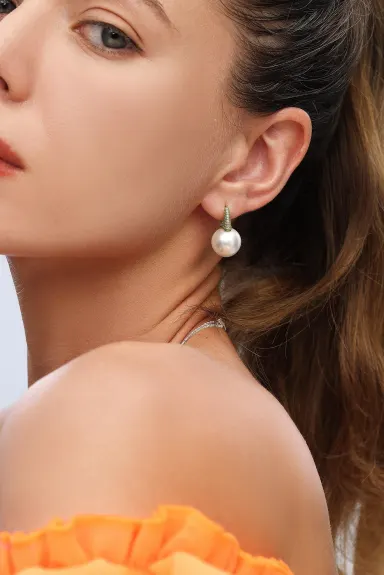 Classicharms-Pavé Diamonds Embellish Pearl Hoop Earrings