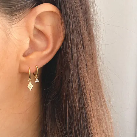 Horace Jewelry - Hoop earrings with diamond shape and small zirconia charm Lozo