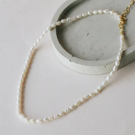 Horace Jewelry - Collier en perle d'eau douce près du cou Rela