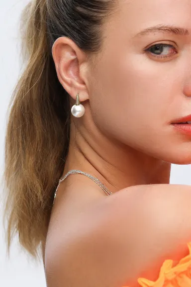 Classicharms-Pavé Diamonds Embellish Pearl Hoop Earrings