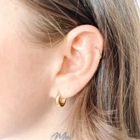 Horace Jewelry - Small thicker hoop earrings Holdo