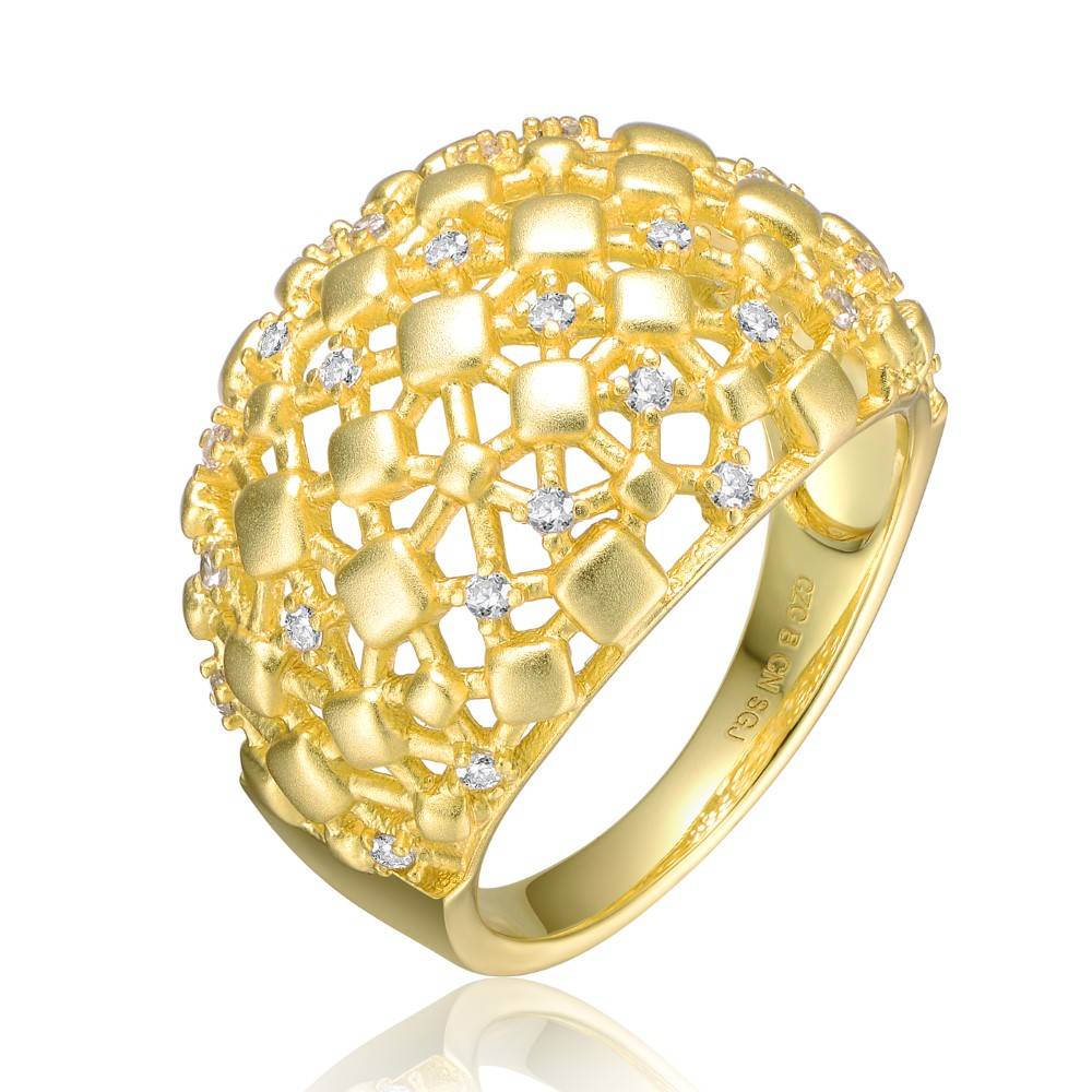 Rachel Glauber Bague pépite texturée en forme de dôme plaquée or jaune 14 carats avec oxyde de zirconium