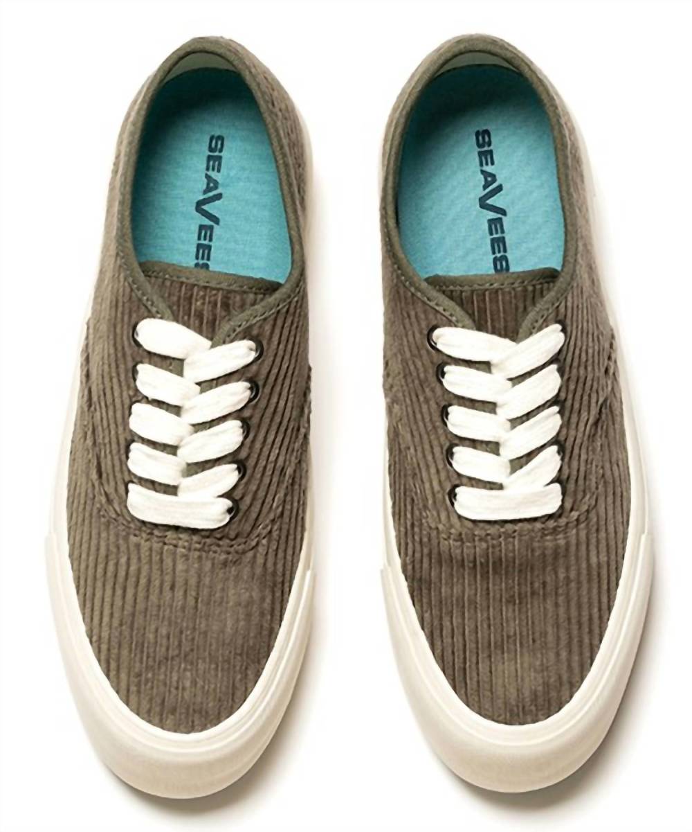 SeaVees Women s Legend Platform Sneaker Penningtons