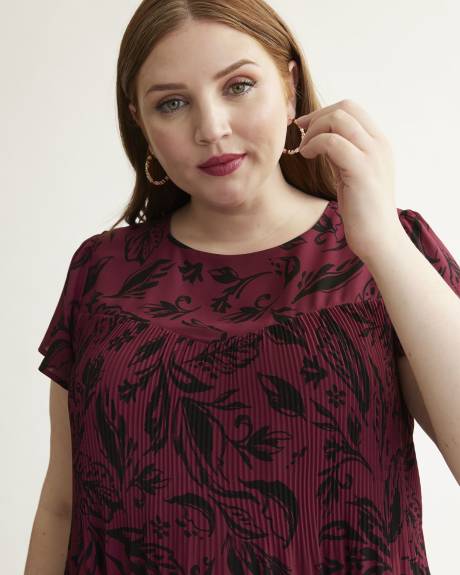 Responsible, Printed Pleated Dress with Short Fluttered Sleeves