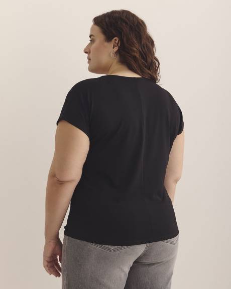 Haut en tricot &agrave; encolure crois&eacute;e et couture fronc&eacute;e