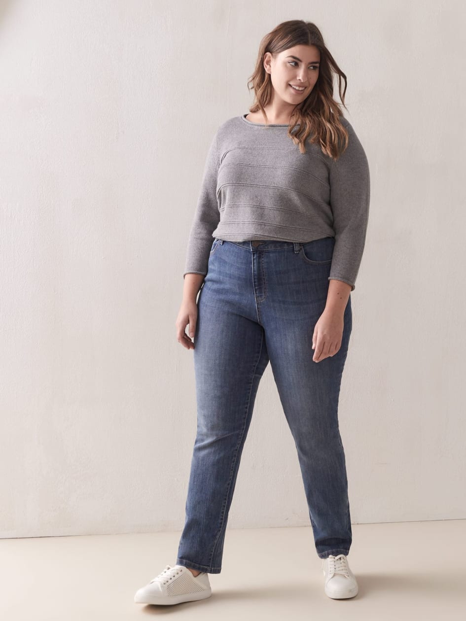 Universal Fit, Petite, Straight Leg Jean - d/C JEANS