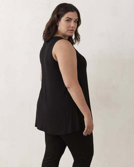 Sleeveless Top with Front Sweetheart Cut