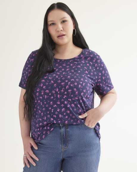 Boyfriend-Fit Short-Sleeve Scooped Neck Tee with Screenprint
