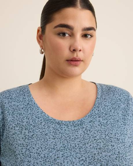 T-shirt imprimé à col rond, coupe curvy - Essentiels PENN.