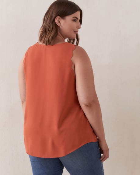 Sleeveless Blouse With Scallop Edges - In Every Story