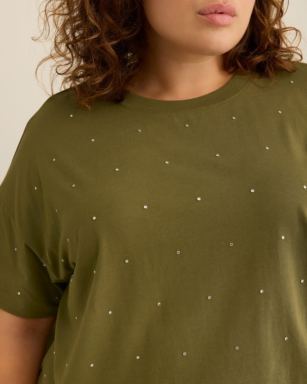 Crewneck Knit Top with Leaf Rhinestone Embellishment Crewneck Knit Top with Leaf Rhinestone Embellishment