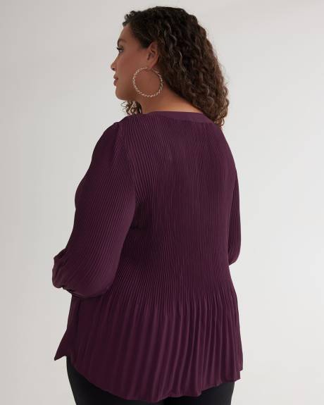 Responsible, Buttoned-Down Pleated Swing Blouse