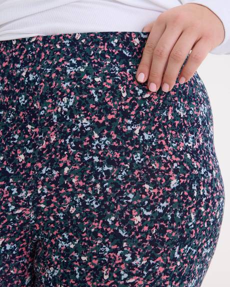 Responsible, Printed Capri Legging - PENN. Essentials