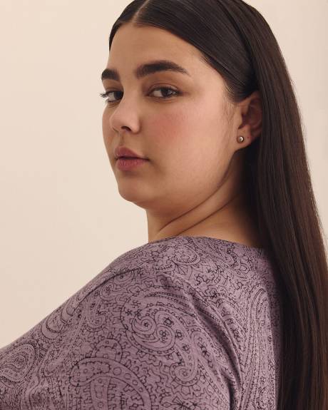 Curvy-Fit Short-Sleeve Tee - PENN. Essentials