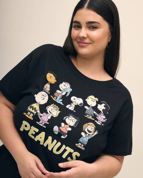 License T-Shirt with Peanuts Print - PENN. Essentials