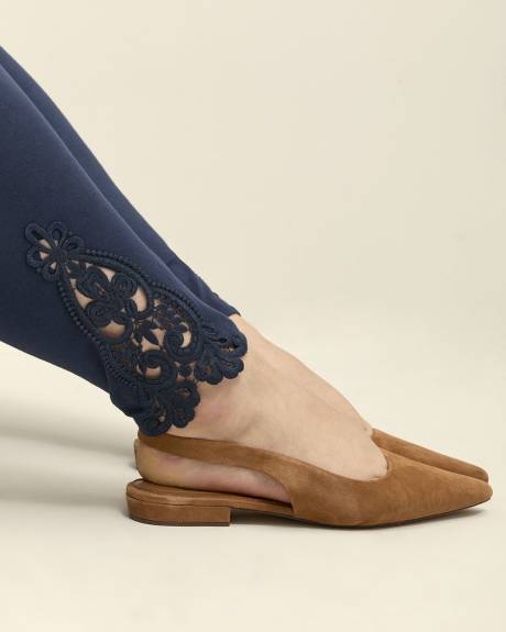 Dark Fashion Legging with Crochet at Hem - PENN. Essentials