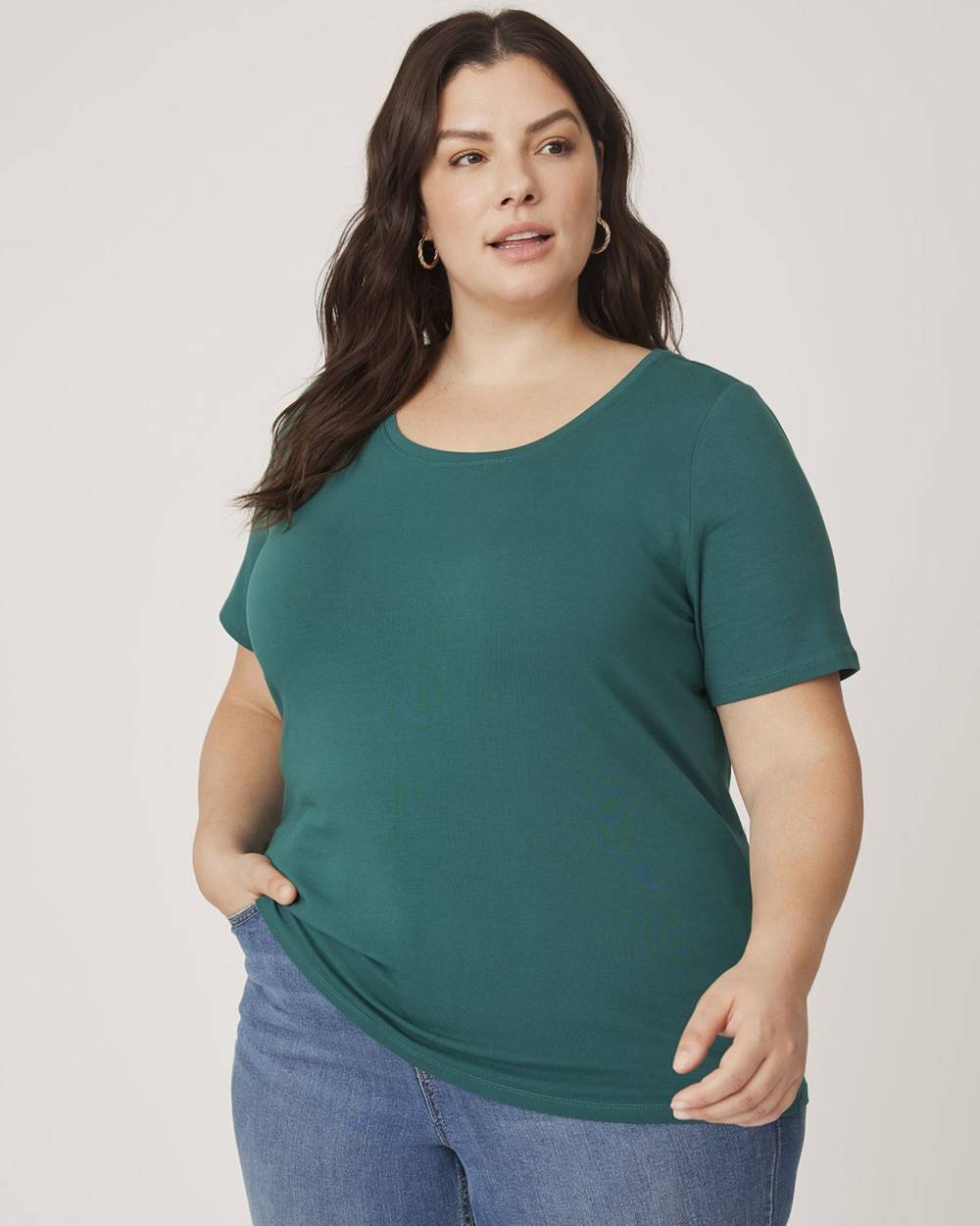 Silhouette-Fit Short-Sleeve Round Neck Tee
