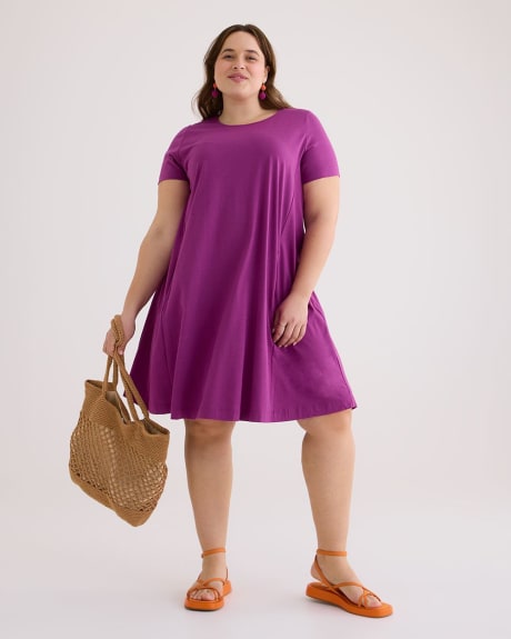 Short-Sleeve Knit Swing Dress with Scoop Neckline