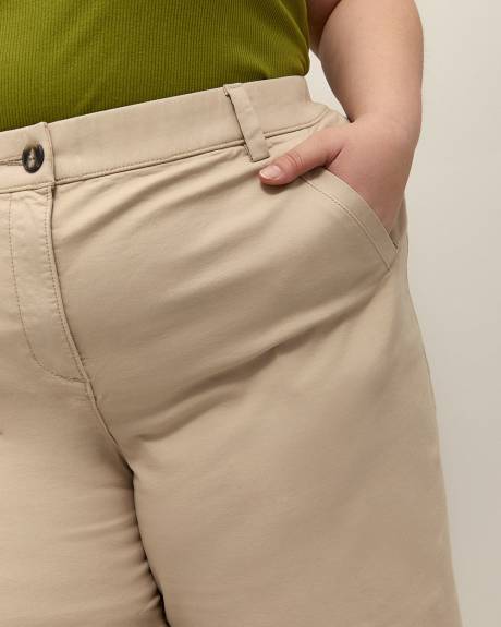 Solid Cotton Bermuda Short