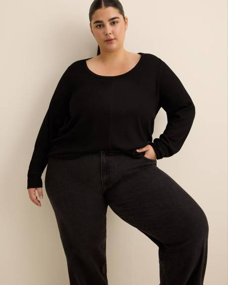 Curvy-Fit Long-Sleeve Waffle Tee - PENN. Essentials