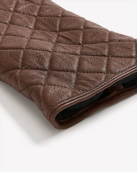 Gants en cuir matelassé