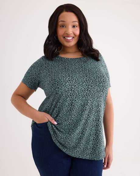 Responsible, Modern-Fit Scoop-Neck Tee - PENN. Essentials